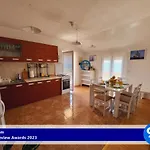 Beverly - By The Sea With Free Parking * Kozino