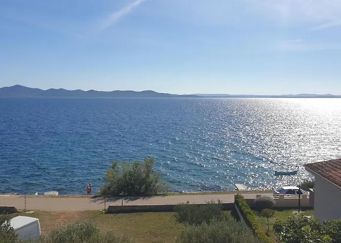 Beverly - By The Sea With Free Parking Apartament Kožino