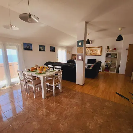 Beverly - By The Sea With Free Parking Apartment