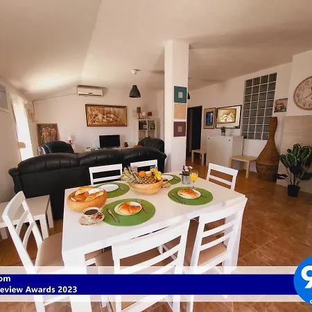 Beverly - By The Sea With Free Parking Kozino